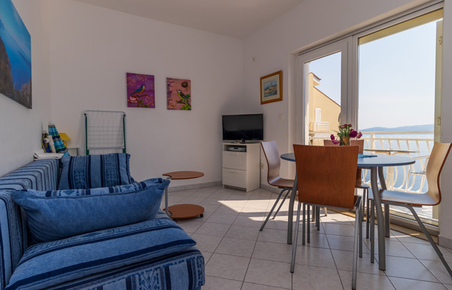 Living Room B1