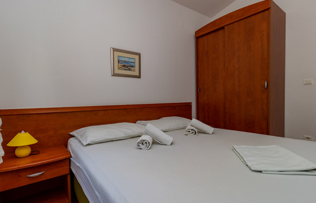 Bedroom C2